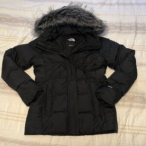 THE NORTH FACE Womens Size Small Winter Puffer Coat